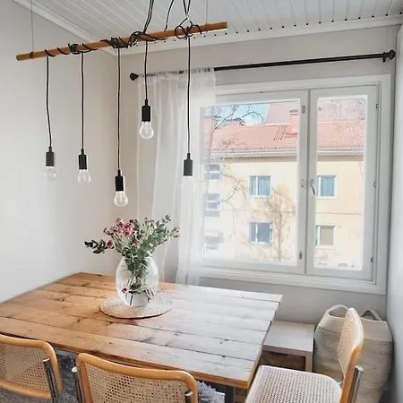 Kaunis Ja Valoisa Koti Laehellae Aurajokirantaa * Åbo